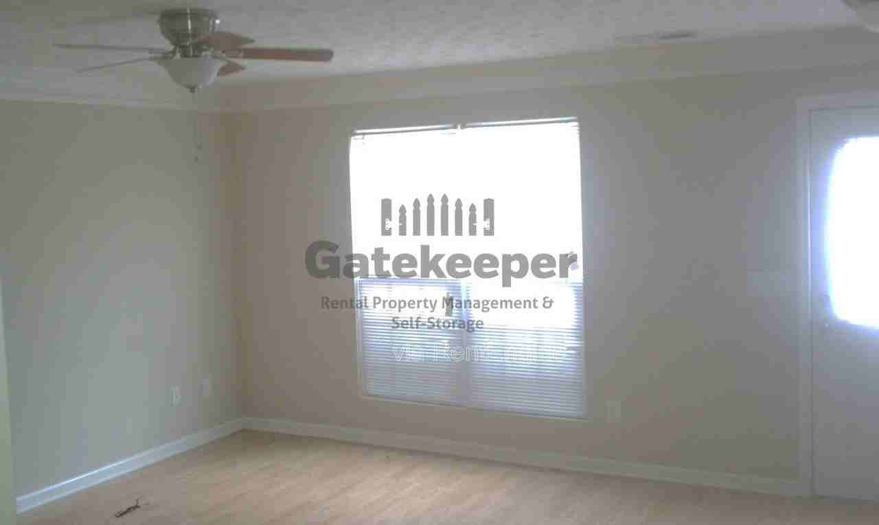 5616 Union Pointe Dr - Photo 7 of 10