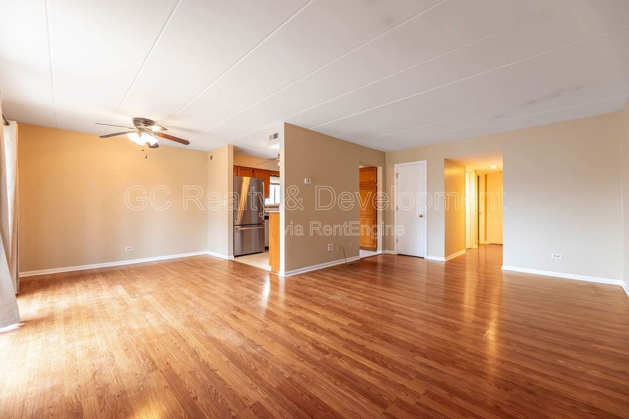 14810 Kenton Ave #1E - Photo 2 of 21