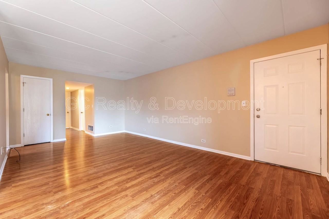 14810 Kenton Ave #1E - Photo 4 of 21