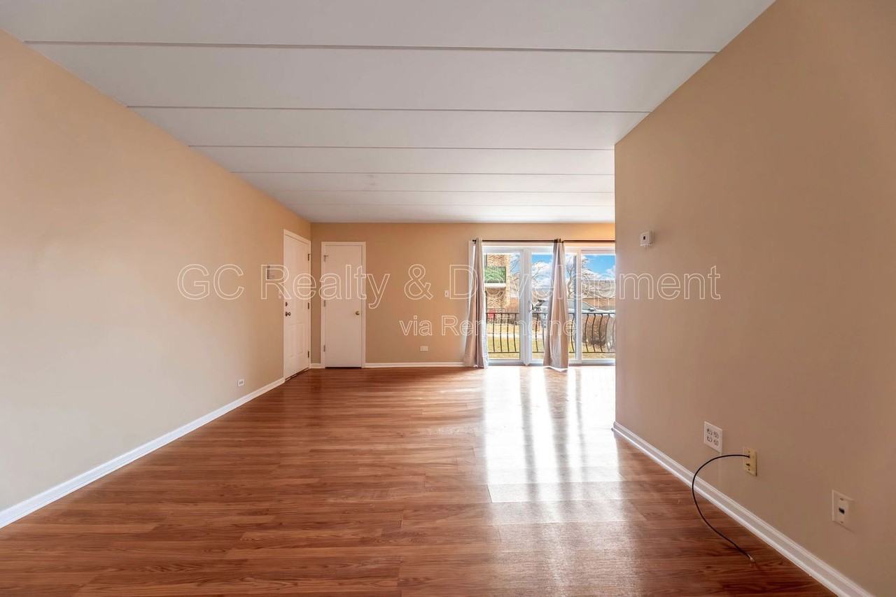 14810 Kenton Ave #1E - Photo 5 of 21