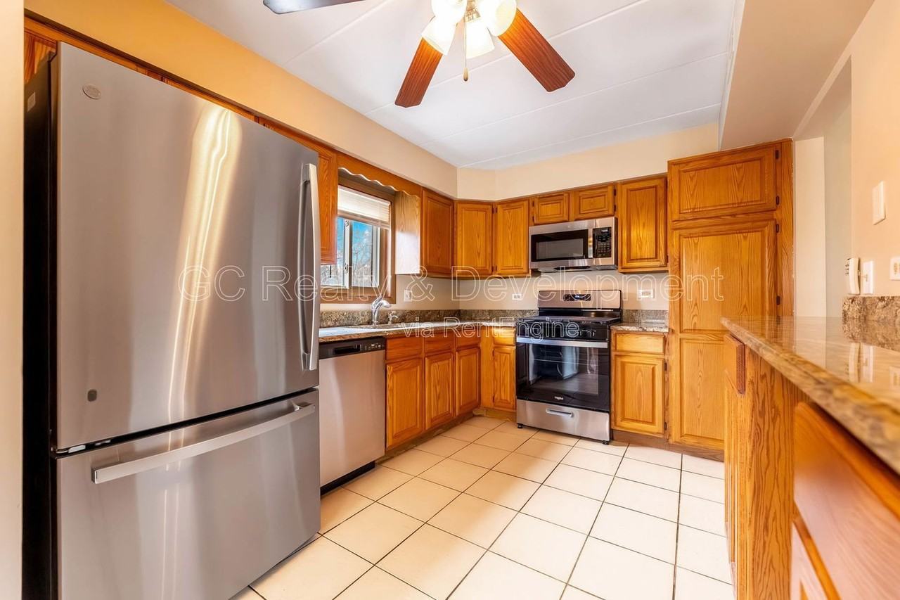 14810 Kenton Ave #1E - Photo 7 of 21