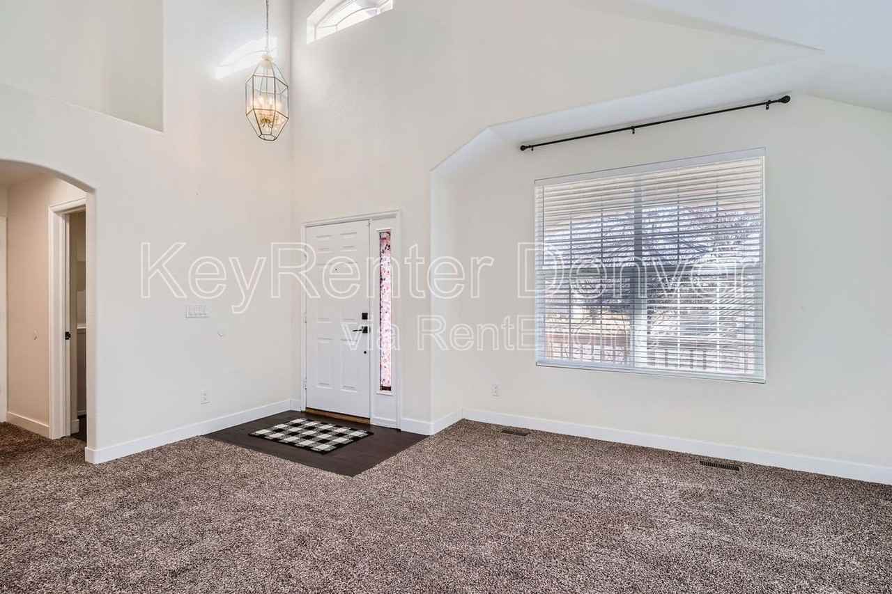 12703 Dexter Ct - Photo 5 of 12