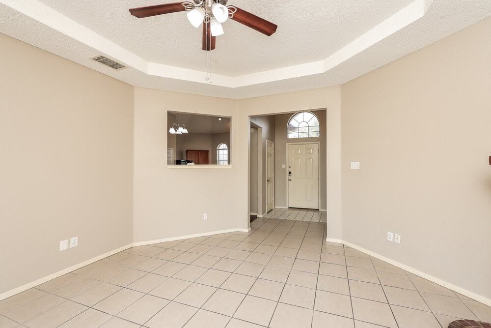 2136 Birch Bnd - Photo 5 of 16