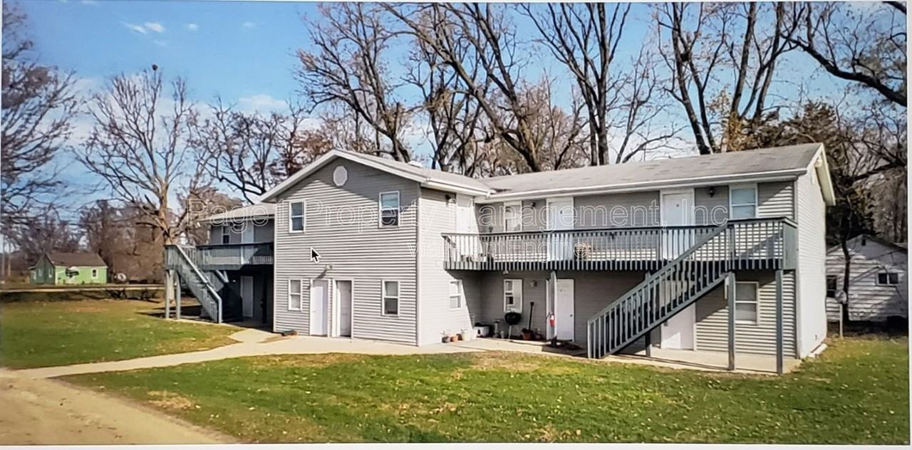 1608 E Rock Falls Rd #2 - Photo 3 of 10