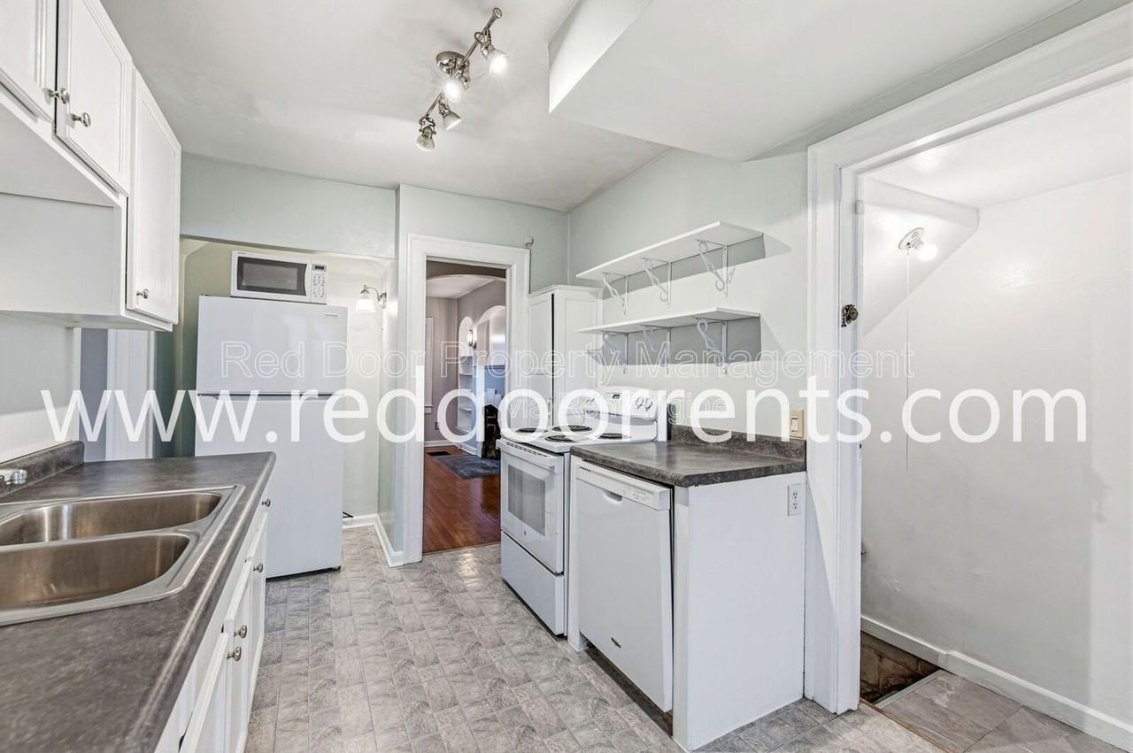 6055 Central Ave - Photo 6 of 36