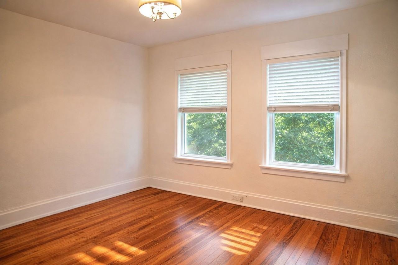 72 Euclid Ave - Photo 5 of 11