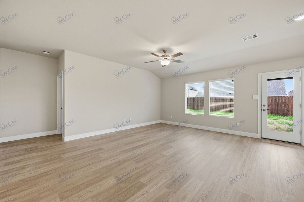 3903 Norwood Dr - Photo 2 of 25