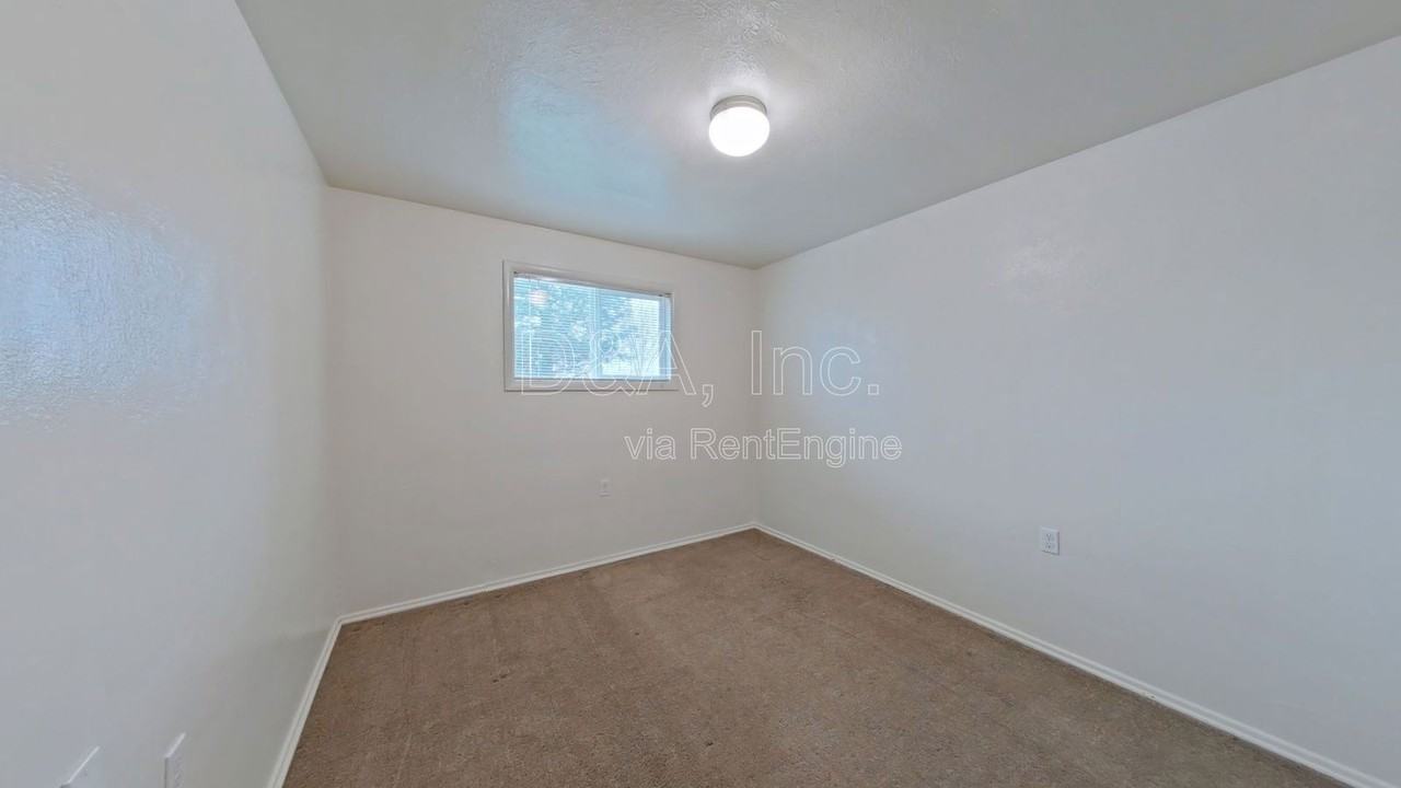 960 Nw Cleveland Ave #6 - Photo 5 of 8