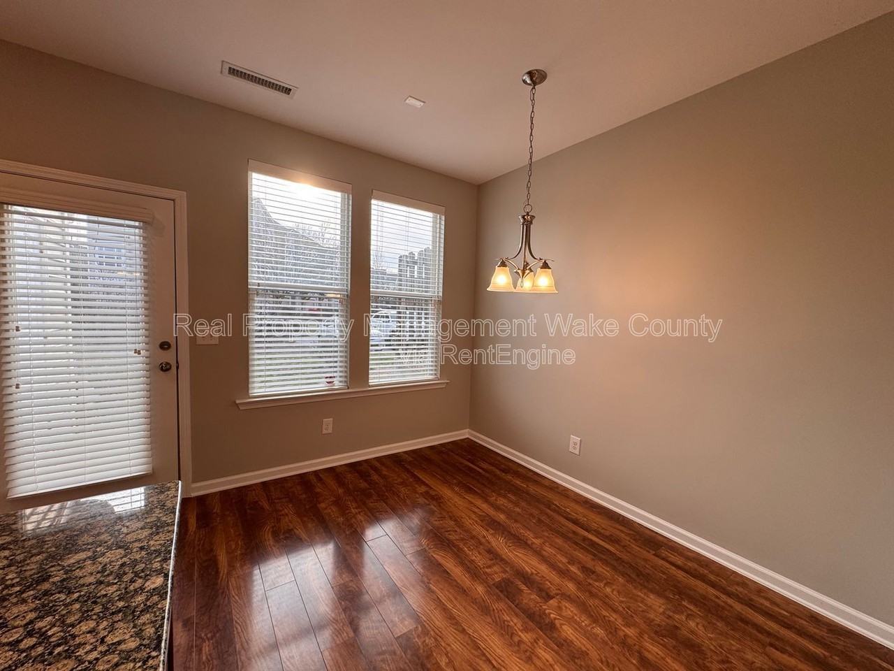 330 Carthage Ct - Photo 5 of 29