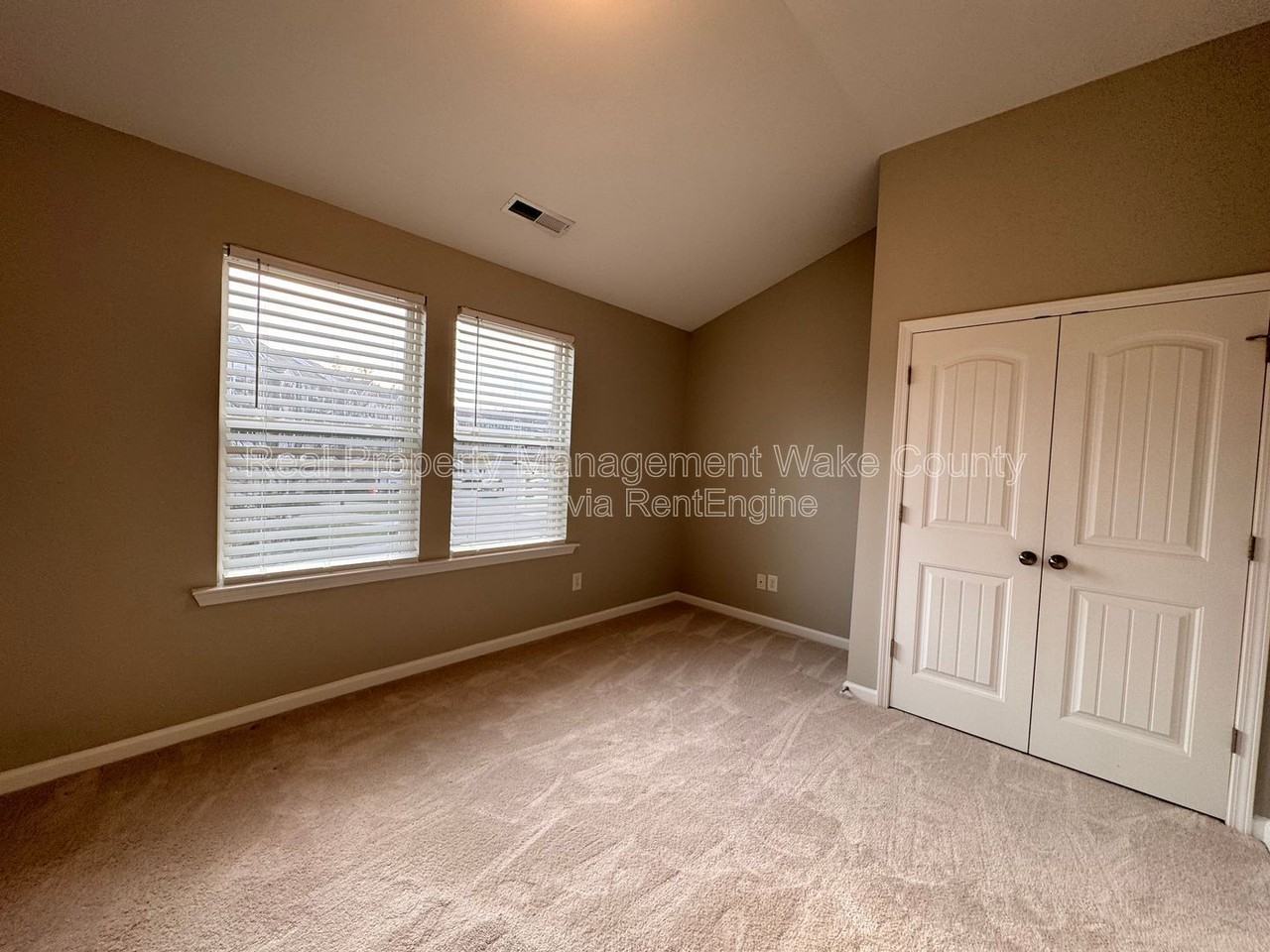 330 Carthage Ct - Photo 6 of 29