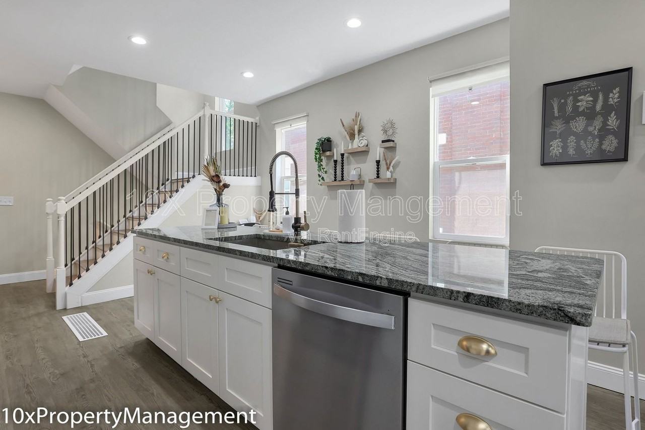 566 Kimball Pl - Photo 7 of 47