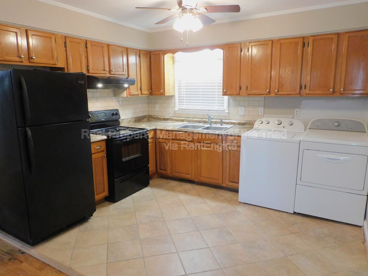 3445 Huffine Mill Rd - Photo 4 of 22