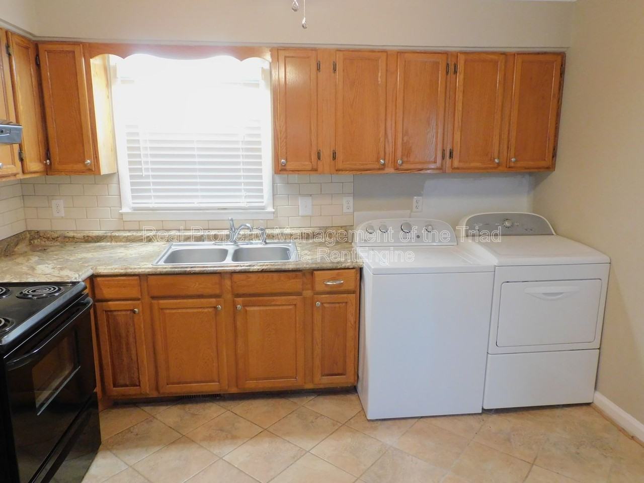 3445 Huffine Mill Rd - Photo 6 of 22