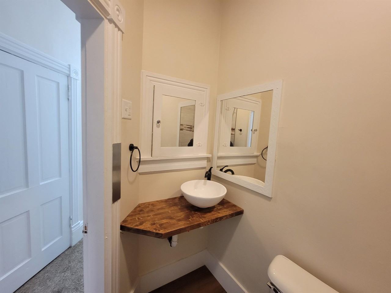 517 517/519 Avenue G - Photo 3 of 10