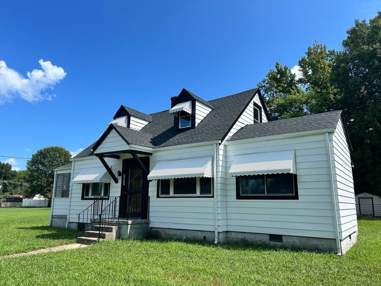 1812 Gatewood Ave - Photo 3 of 25