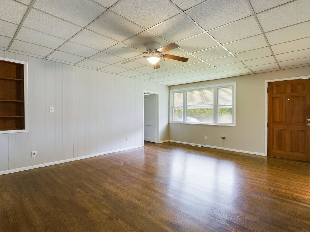 1812 Gatewood Ave - Photo 5 of 25