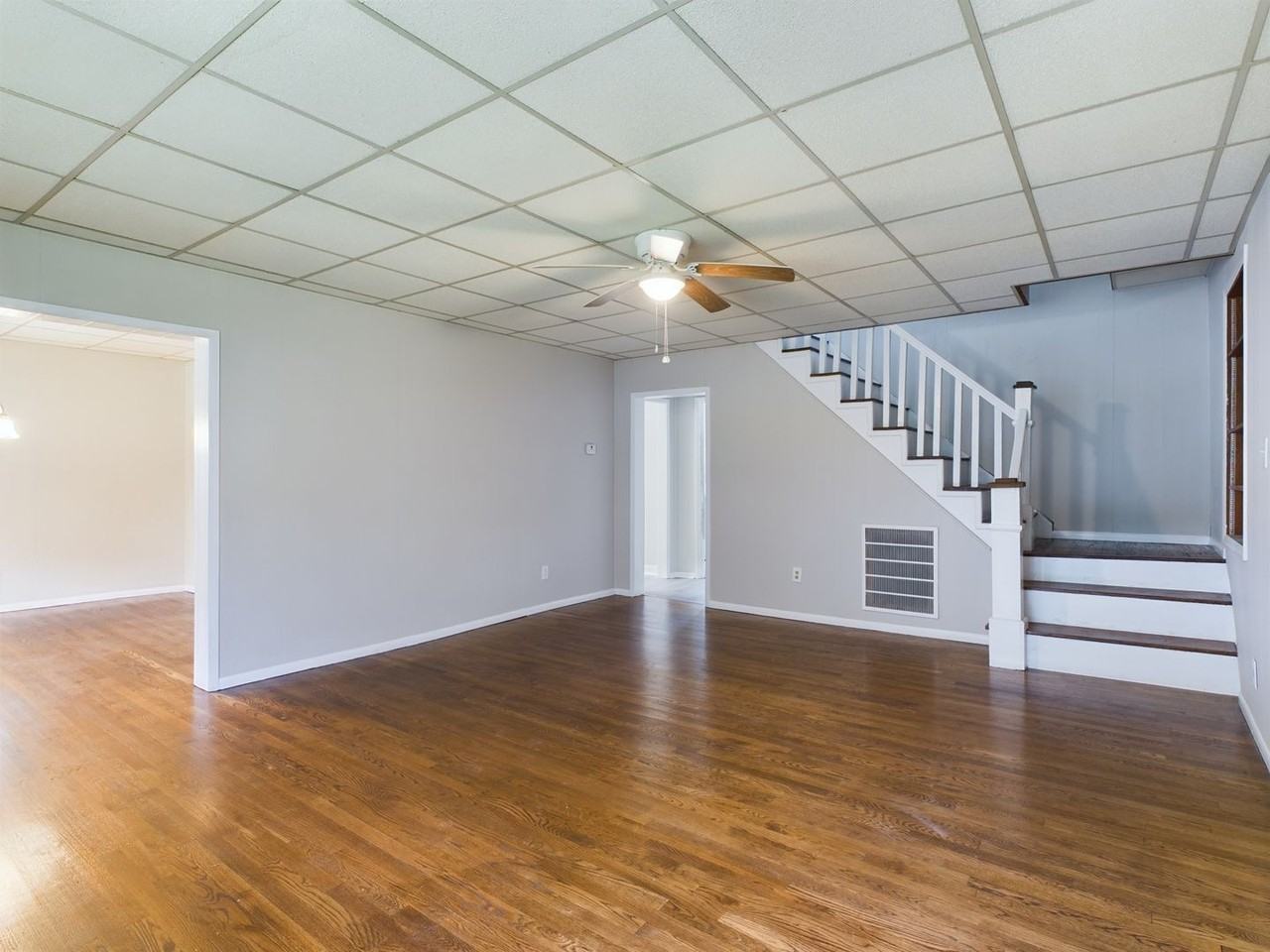 1812 Gatewood Ave - Photo 6 of 25