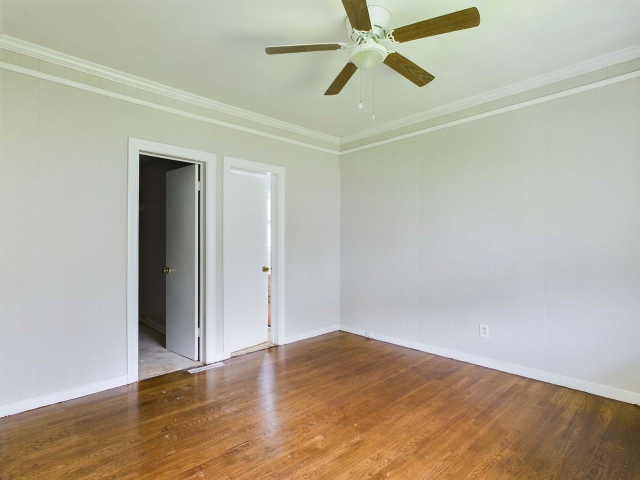 1812 Gatewood Ave - Photo 7 of 25