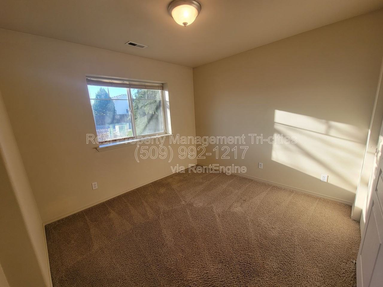 6303 Lasalle Ln - Photo 7 of 15