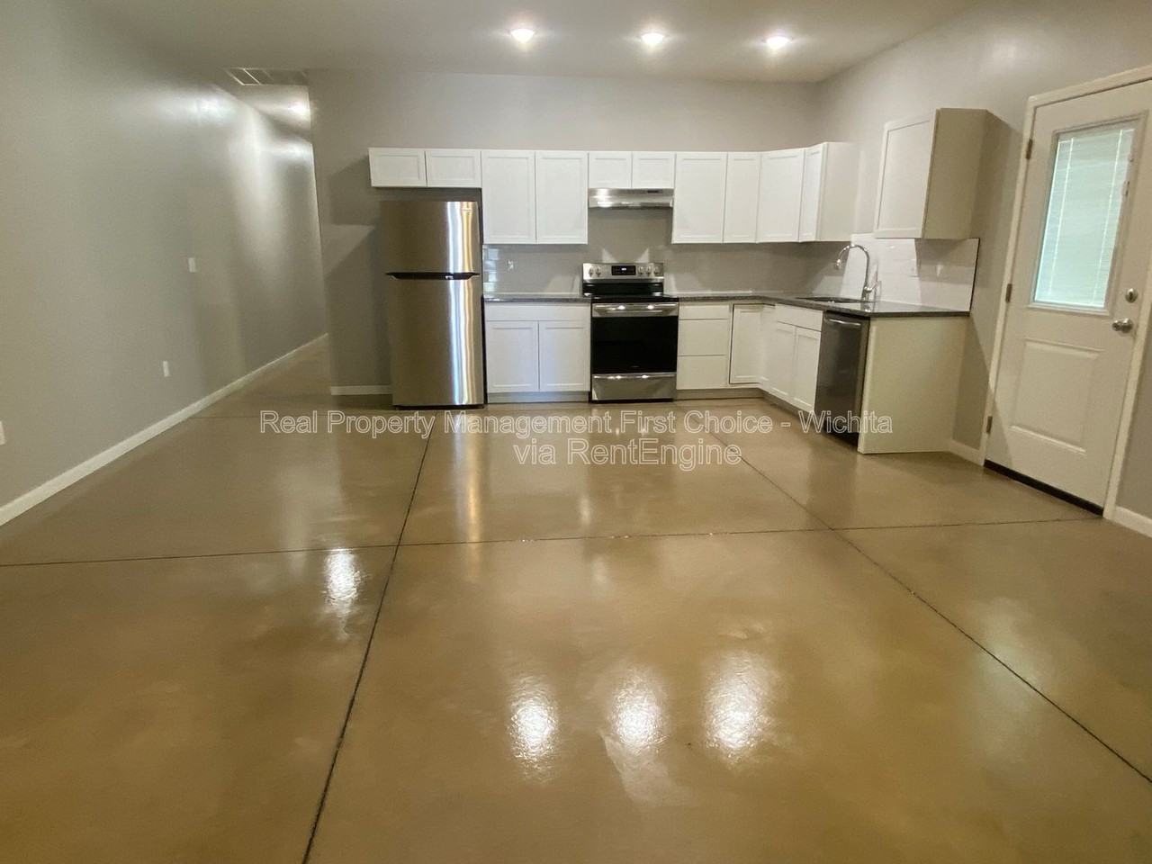 1813 N Madison Ave - Photo 4 of 19