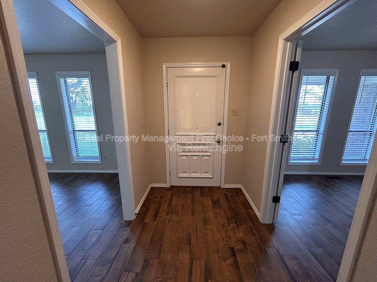 9200 Rogers Ave - Photo 5 of 50