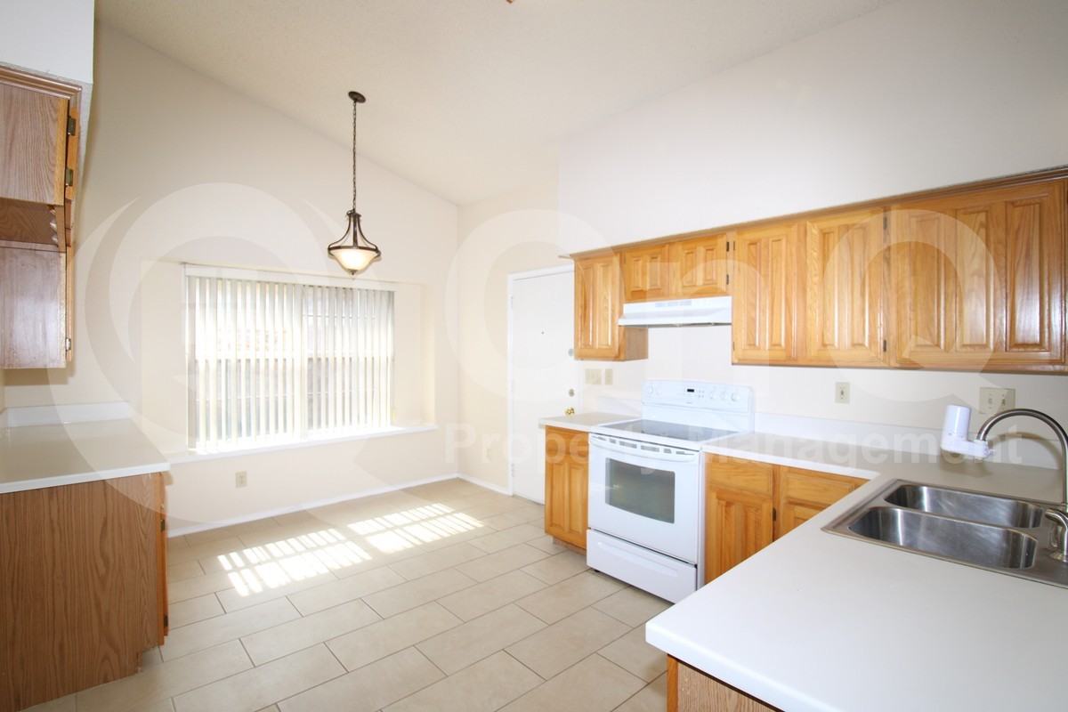 4410 San Mateo Ln - Photo 5 of 35