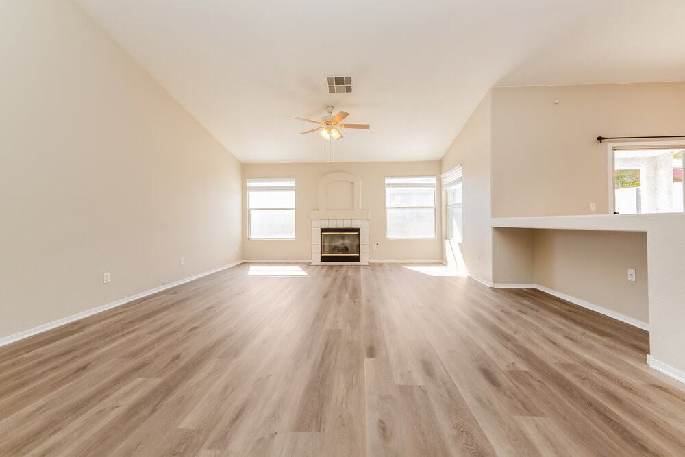 607 Park Landing Ct - Photo 3 of 16