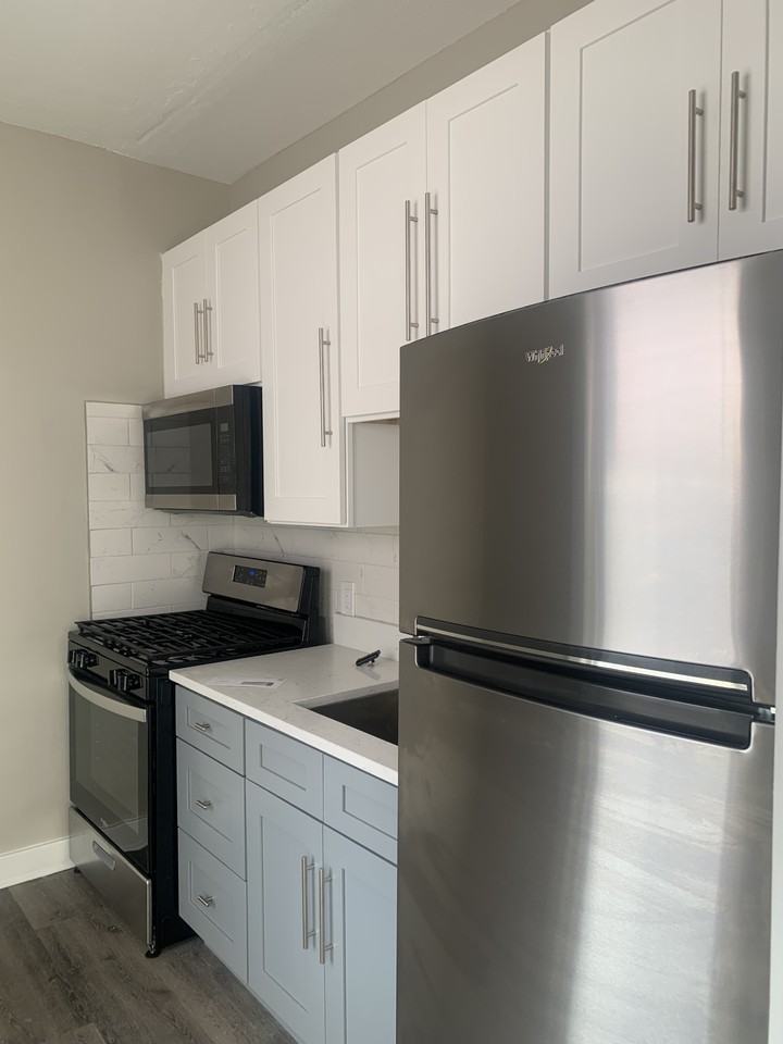 413 W Park Ave - Photo 6 of 11