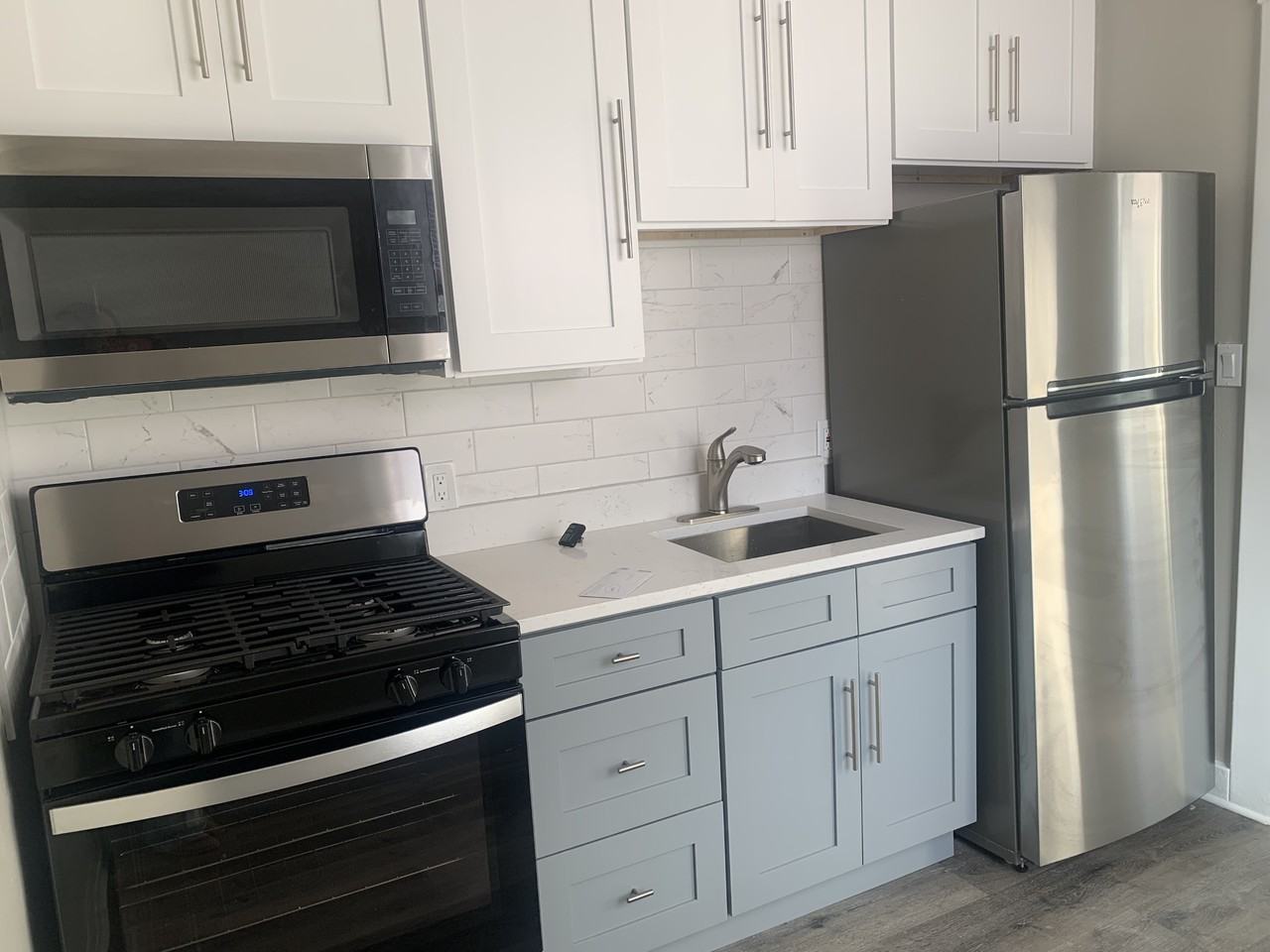 413 W Park Ave - Photo 2 of 11