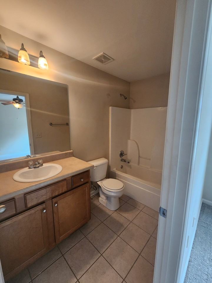 239 Ruth St #6 - Photo 6 of 14
