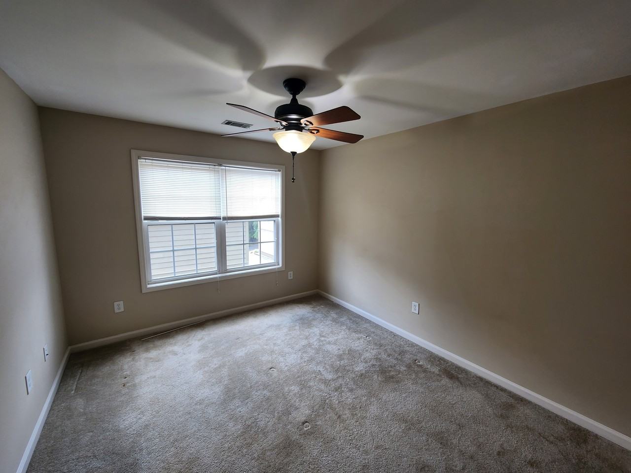 239 Ruth St #16 - Photo 3 of 20