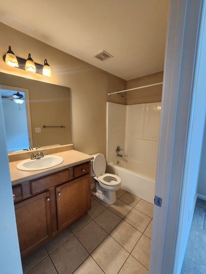 239 Ruth St #16 - Photo 5 of 20
