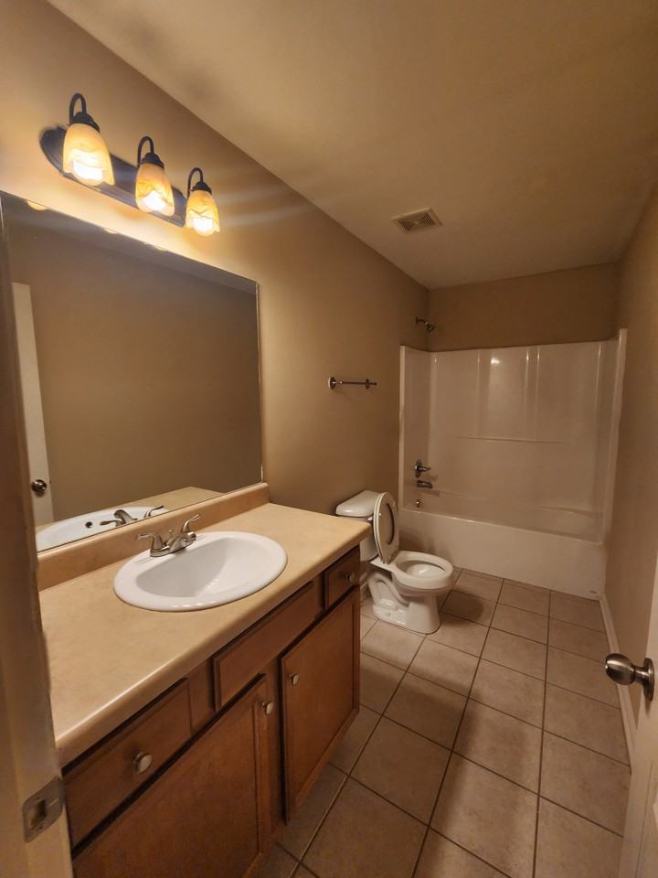 239 Ruth St #16 - Photo 5 of 20