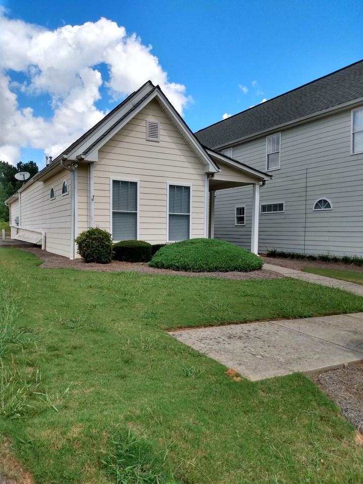 824 Howell Trce #102 - Photo 7 of 21