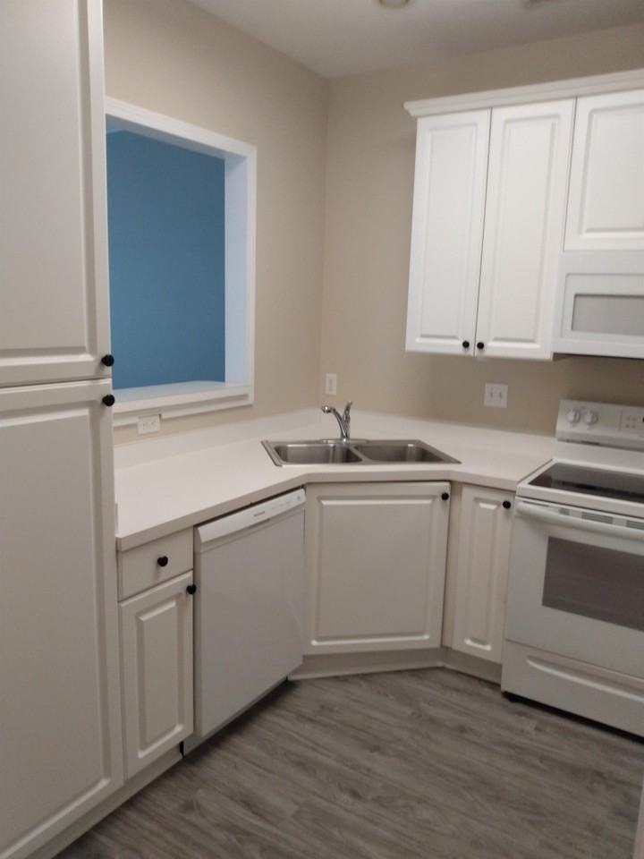 824 Howell Trce #102 - Photo 6 of 21