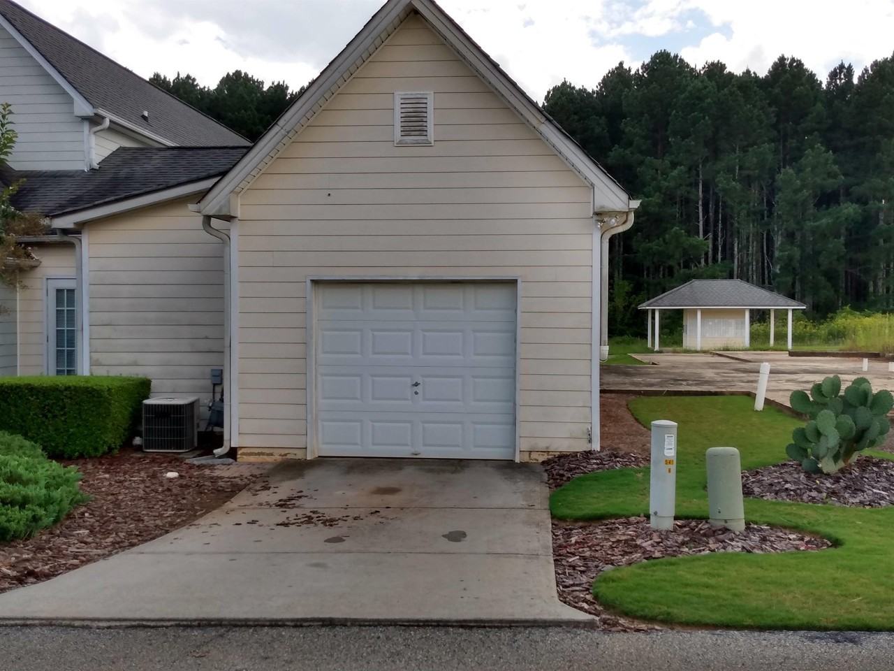 824 Howell Trce #102 - Photo 3 of 21