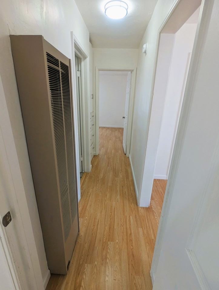 120 E 8th St #8 - Photo 5 of 13