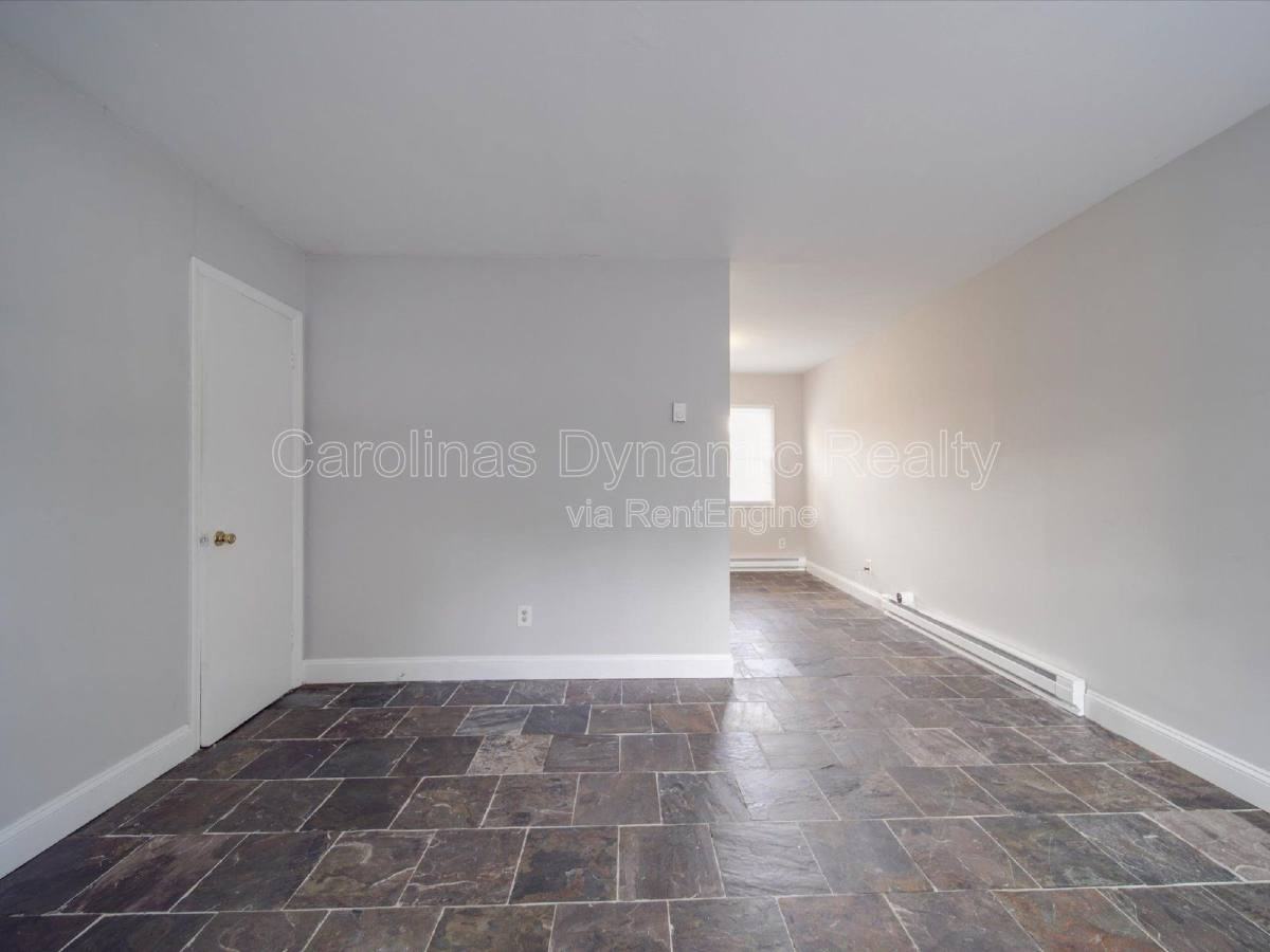 325 S Gardner Ave #6 - Photo 6 of 8