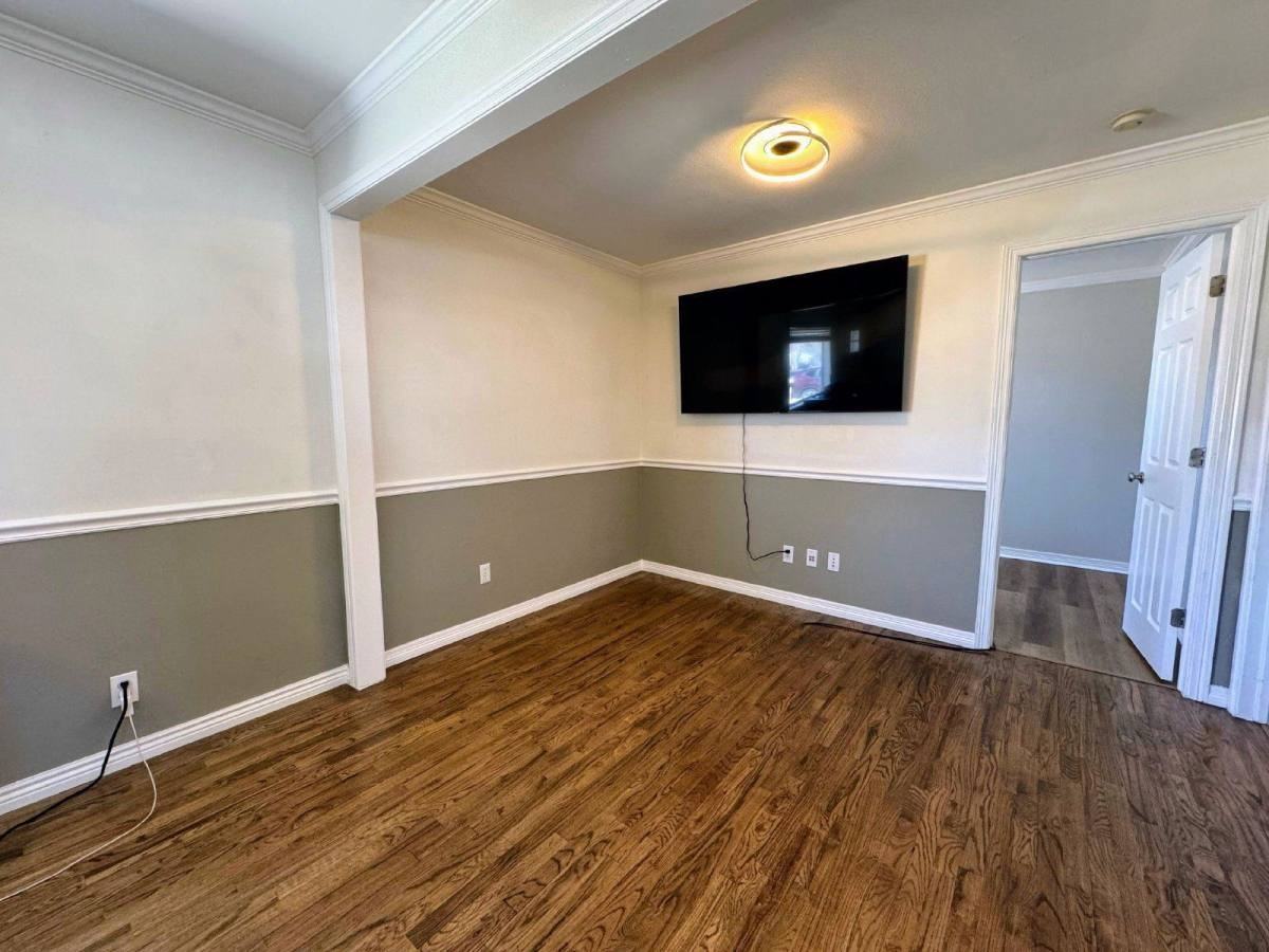 2691 S Linley Ct - Photo 2 of 10
