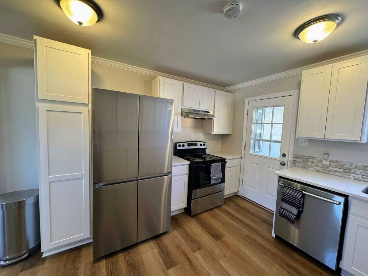 2691 S Linley Ct - Photo 3 of 10