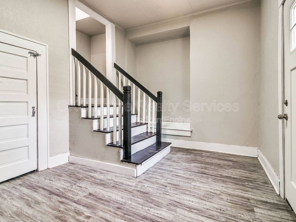 1740 Nw 11th St #D - Photo 6 of 10