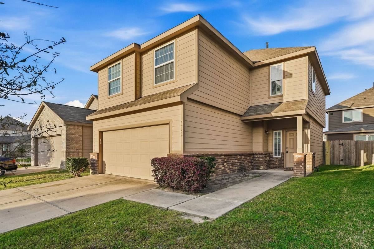5758 Manning Creek Trl - Photo 2 of 10