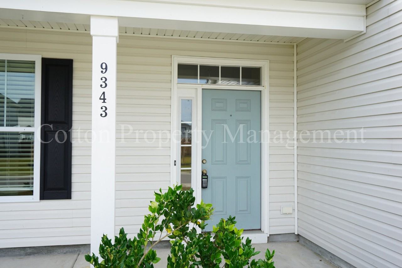 9343 Cassadine Ct - Photo 3 of 30