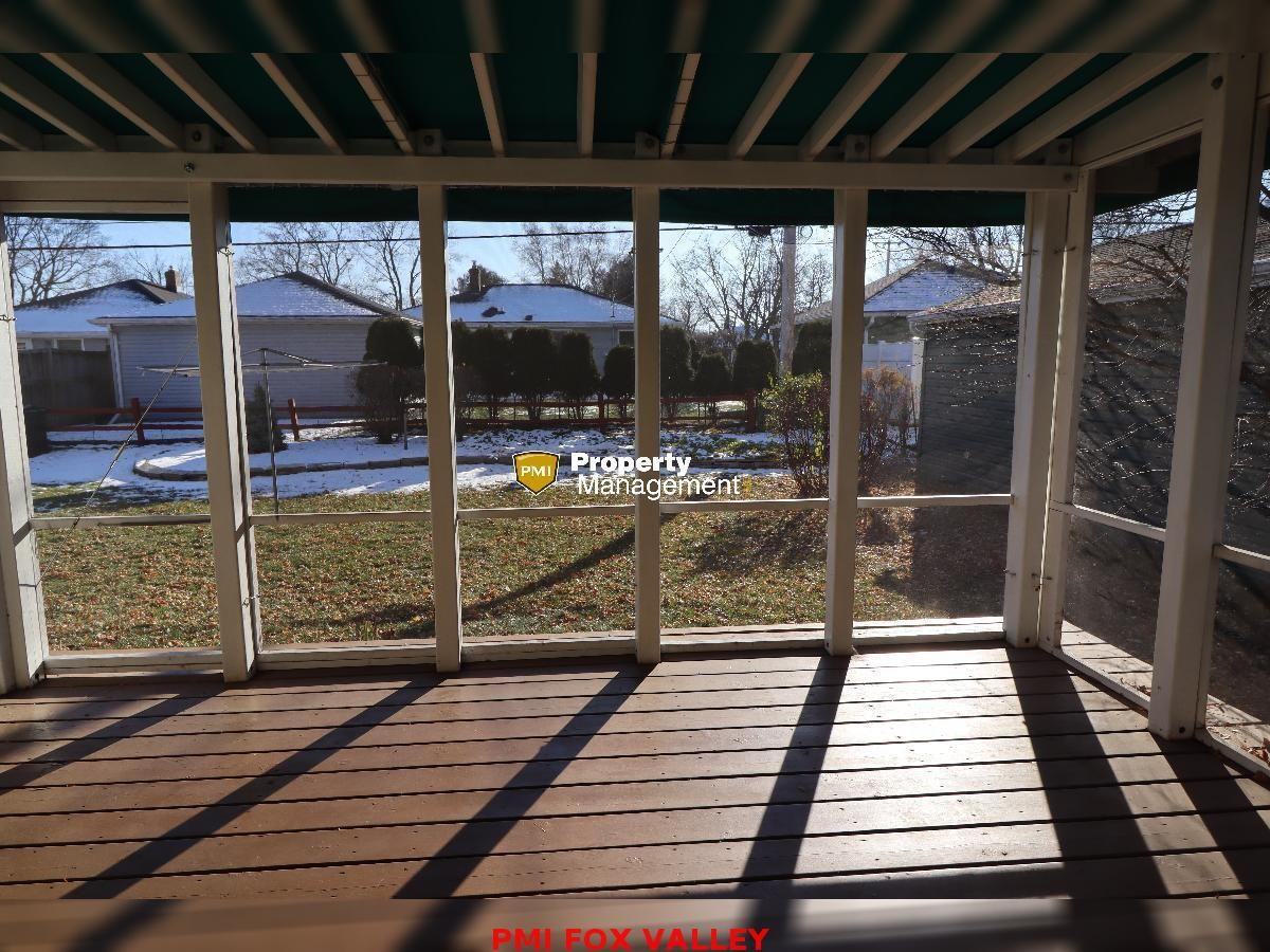 301 E Mcarthur St - Photo 3 of 25