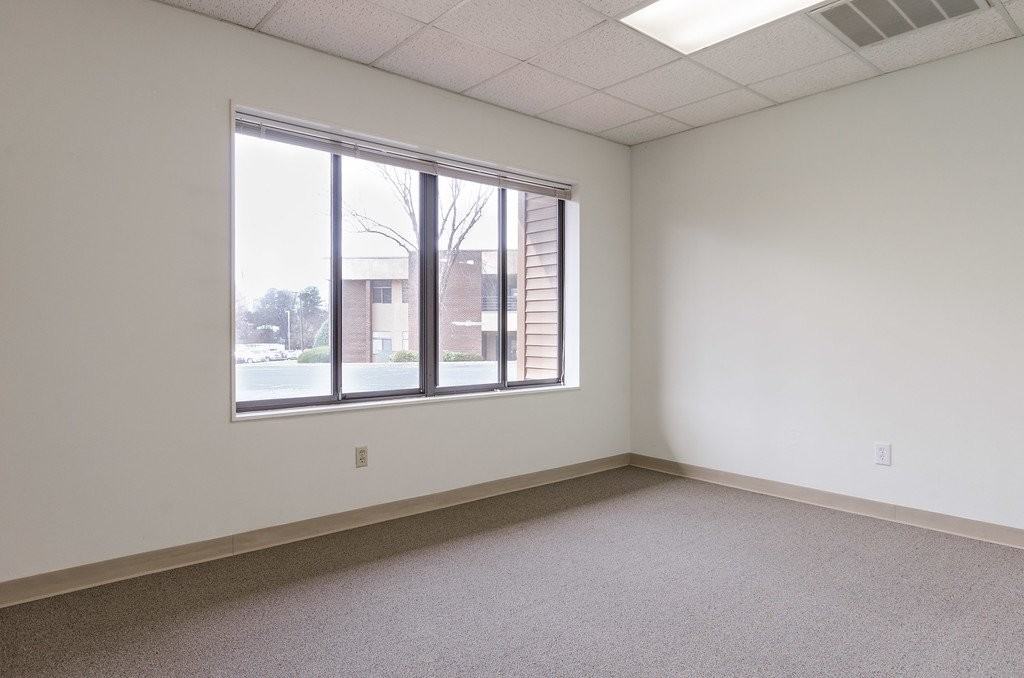 3705 Latrobe Dr #310 - Photo 5 of 16