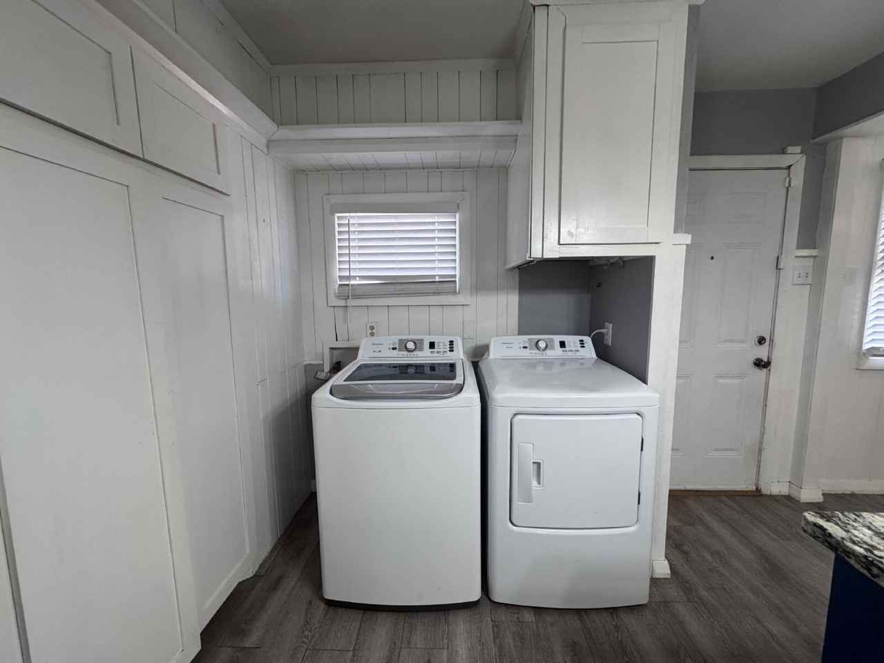 2614 31st St - Photo 6 of 14