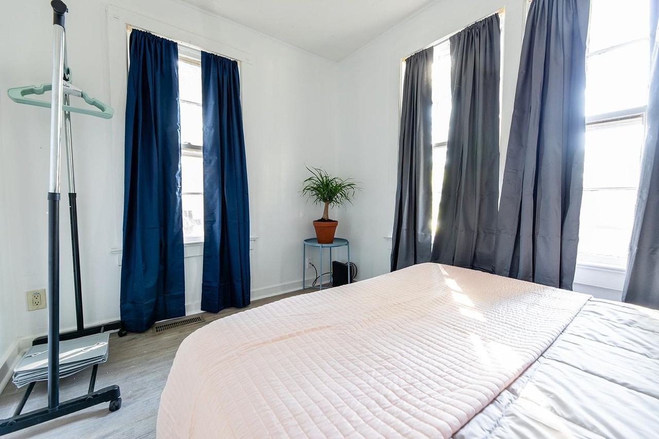 835 Custer St - Photo 2 of 11