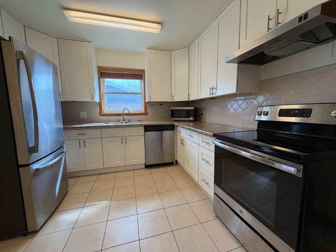 850 Naiad Dr #A - Photo 5 of 12