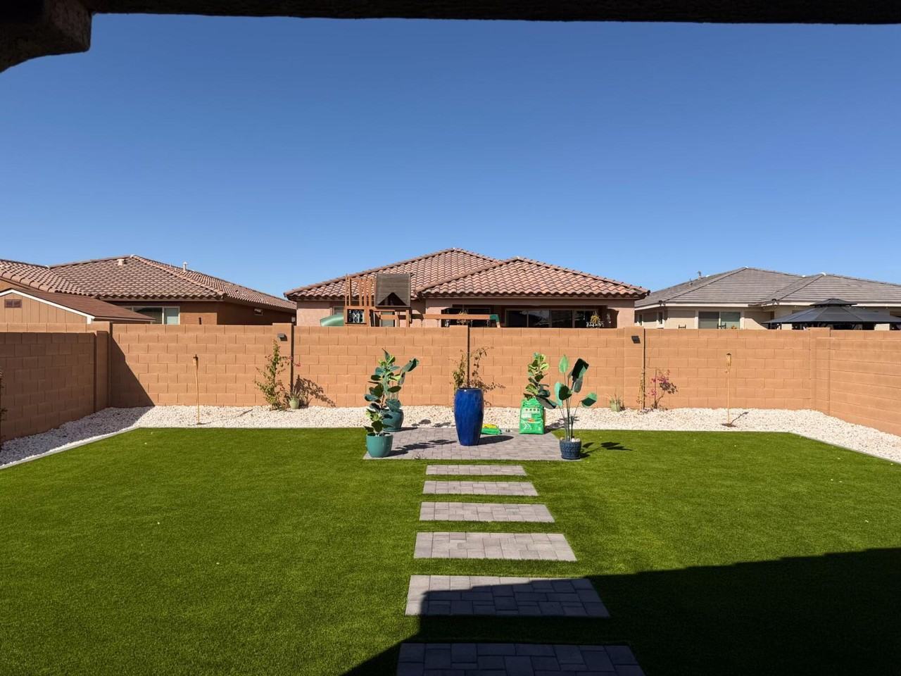 3260 E Malibu Dr - Photo 2 of 34