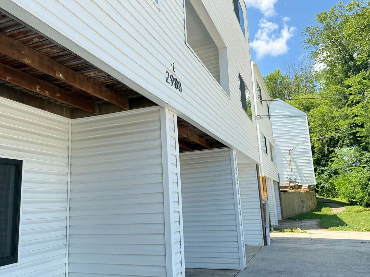 2980 Sevier Ave #D1 - Photo 7 of 10